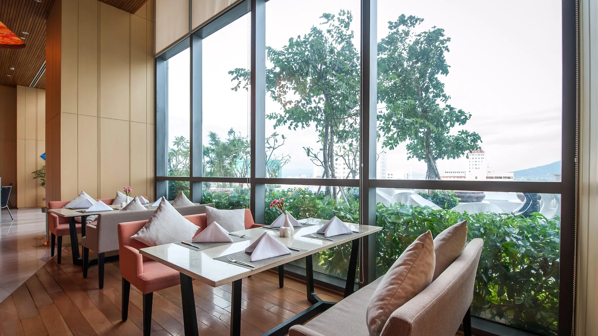 Novotel Danang Premier Han River Hotel