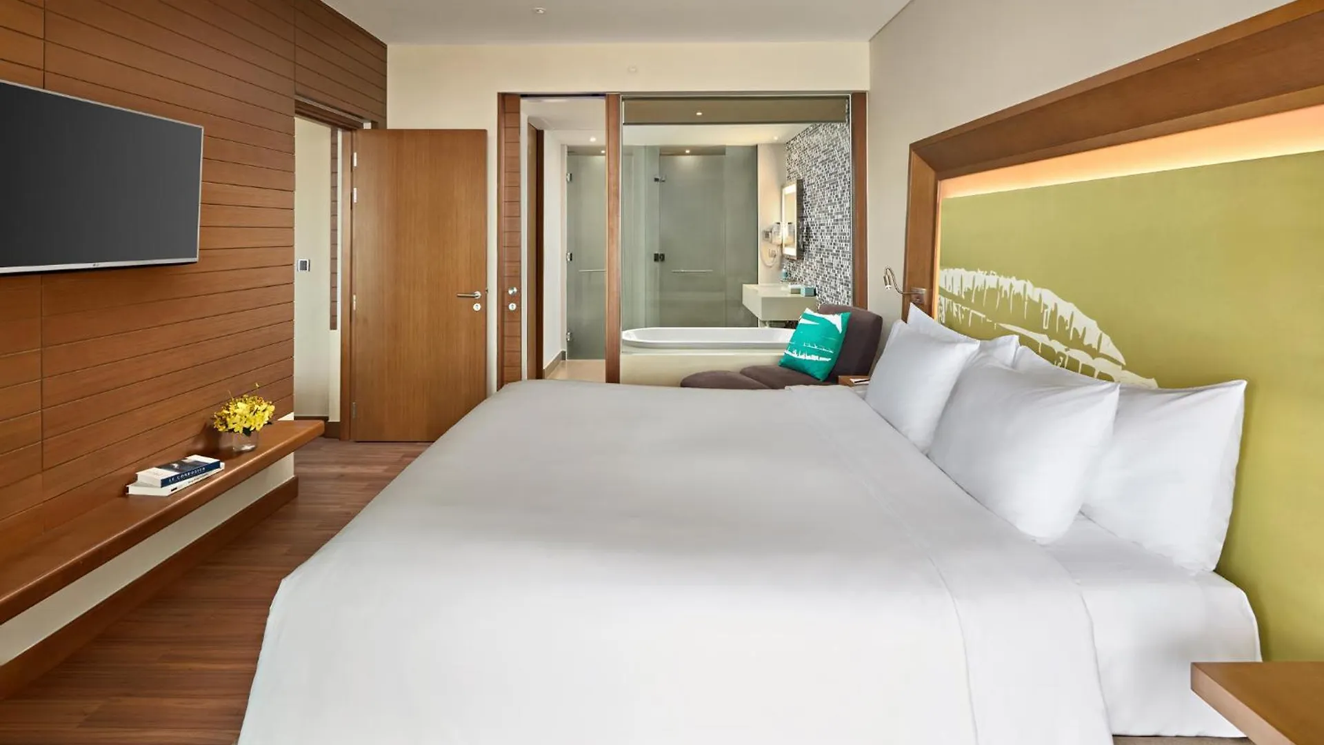 Novotel Danang Premier Han River 5*, Da Nang Vietnam